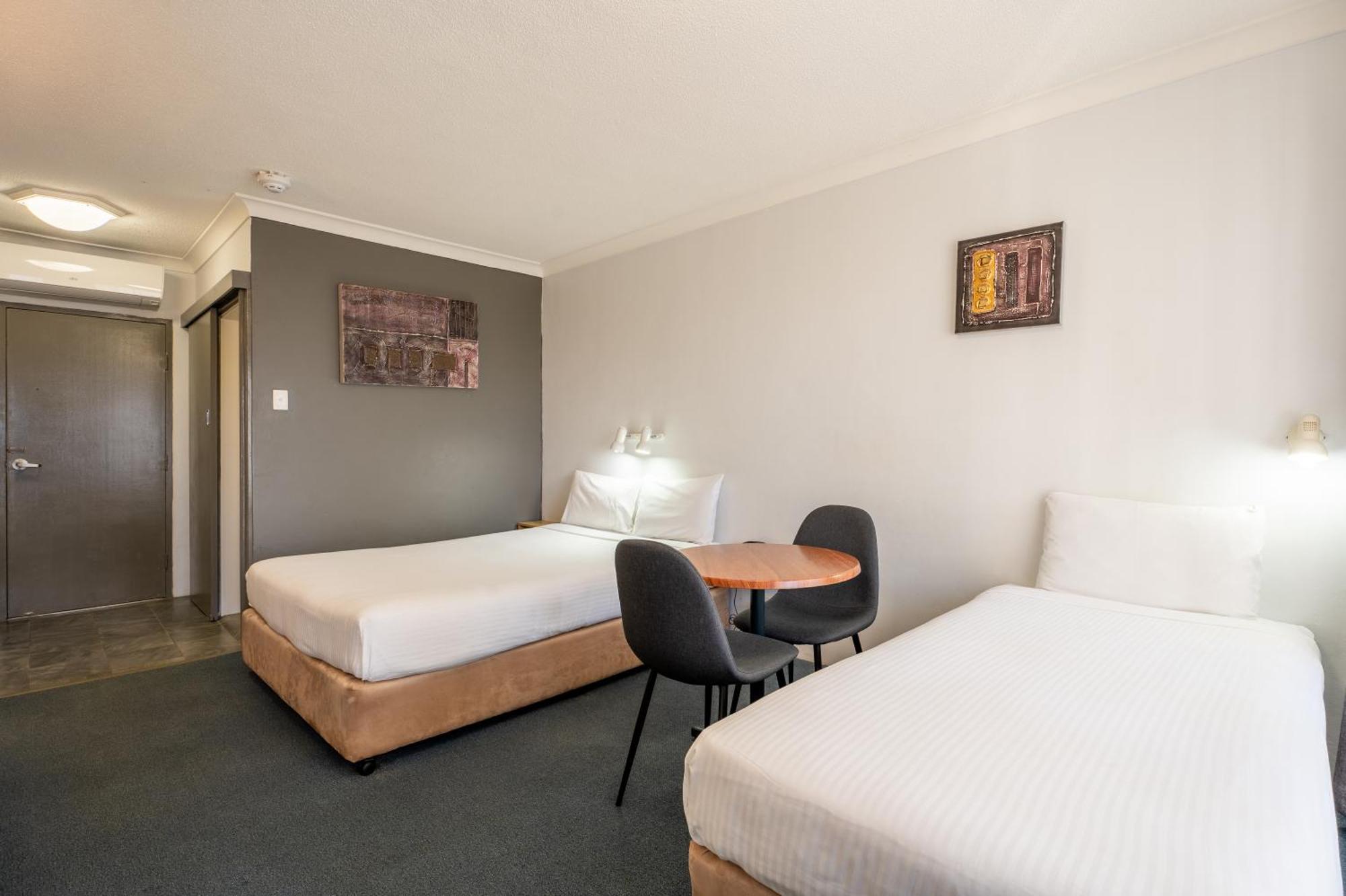 Port Aloha Motel Port Macquarie Exterior photo